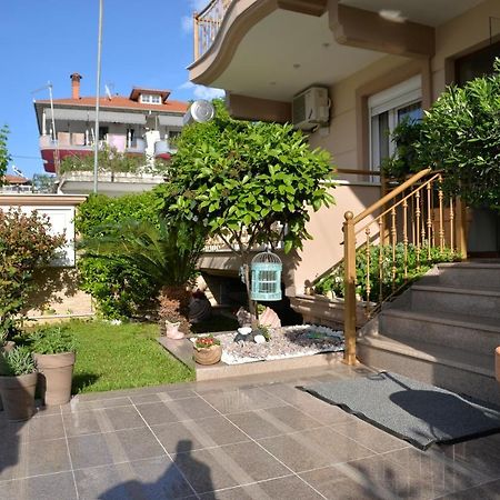 Vila Elvina Apartment เลปโตการายา ภายนอก รูปภาพ